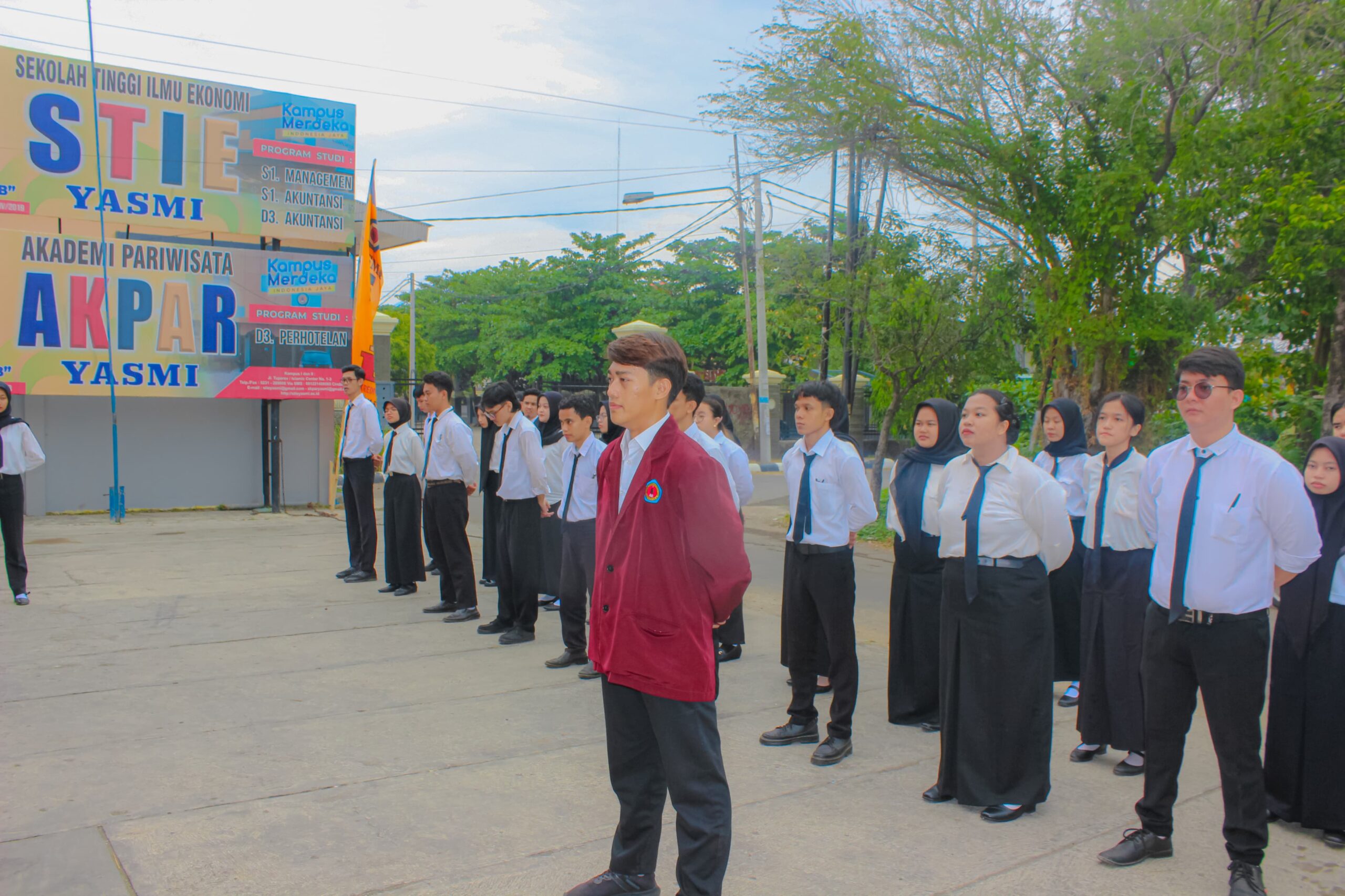 PKKMB (Penerimaan Kehidupan Kampus bagi Mahasiswa Baru) Sekolah Tinggi Ilmu Ekonomi Yasmi Cirebon 2024